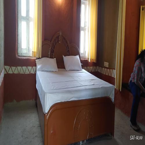 Sarovar Homestay, Undasa